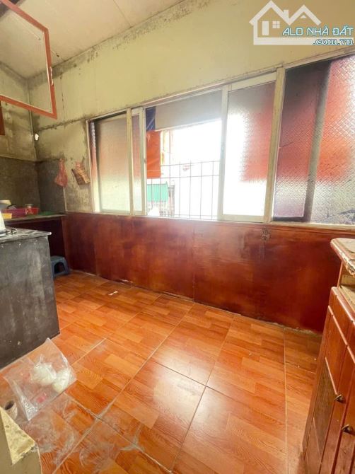 Tập thể Hồng Mai lô góc 60m ngõ ô tô thông, 3 ngủ - 4