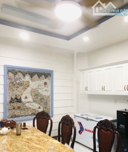 BÌNH TÂN - LIÊN KHU 4-5 - 81M², NỞ HẬU, 4TẦNG BTCT – ĐƯỜNG XE HƠI TRÁNH - CHỈ 6.X TỶ TL - 4