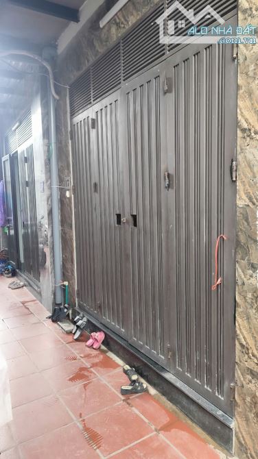 Bán nhà phố Bùi Xương Trạch, 40m2, 3 tầng, ngõ ba gác giá 3.7tỷ - 4