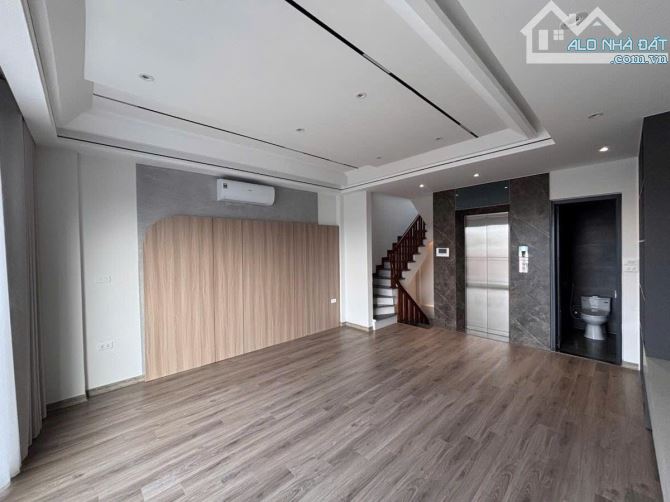 NHÀ MỚI 6 TẦNG , THANG MÁY, DT 40M , MT4,5M GIÁ CHÀO 10,5 TỶ - 4