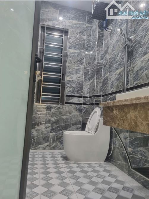 Bán nhà Ngô Gia Tự, Đằng Lâm, Hải An, Hải Phòng. 4 tầng, 44m2, 3,98 tỷ. Ngang 5,6m, ngõ 2, - 4