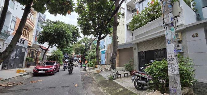 Bán nhà đường số 30, Bình Trị Đông B, ngay Tên Lửa, có thang máy, 100m2. - 5