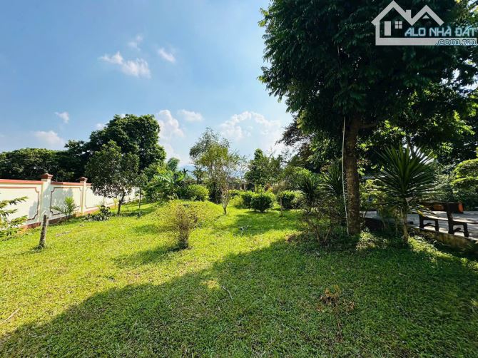 BÁN KHUÔN VIÊN NHÀ VƯỜN 2012m2 - FULL TIỆN ÍCH, CHỈ VIỆC VỀ Ở LUÔN - CÁCH HN CHỈ 25km - 5