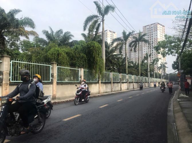 SIÊU PHẨM CHO ĐẠI GIA. NGANG 20m BỀ THẾ. VỊ TRÍ VÍP KẾ PHẦN MỀM QUANG TRUNG, SHR - 5