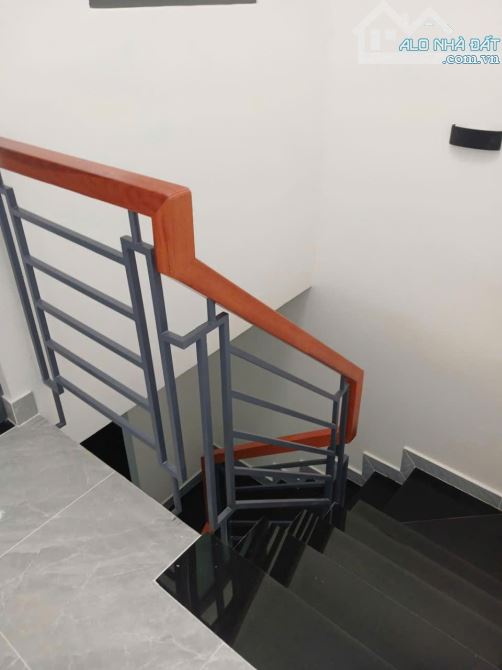 Mặt tiền vừa ở vừa kinh doanh đường Tỉnh Lộ 10, 45 m2, giá 3 tỷ xx - 5