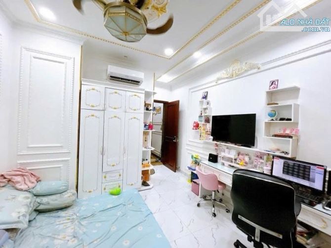 NHÀ ĐẸP 60M2 NGAY GÒ FẦU - 4 TẦNG SANG TRỌNG - ĐƯỜNG NHỰA 10M VỈA HÈ - NỘI THẤT FUl - 9tỷ - 5