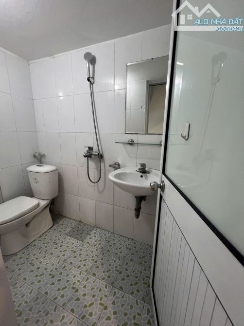 Mặt phố Trần Quốc Hoàn, Vỉa hè mênh mông, 4 tầng chắc chắn, Kinh doanh ngày đêm, Giá 8.2tỷ - 5