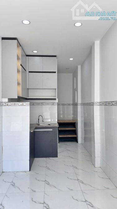 Cho thuê nhà mtkd đô đốc lộc, tân phú, dt 2.5 x 8m, nhà 1 lầu, 1pn 2wc, giá 7.5 tr - 5