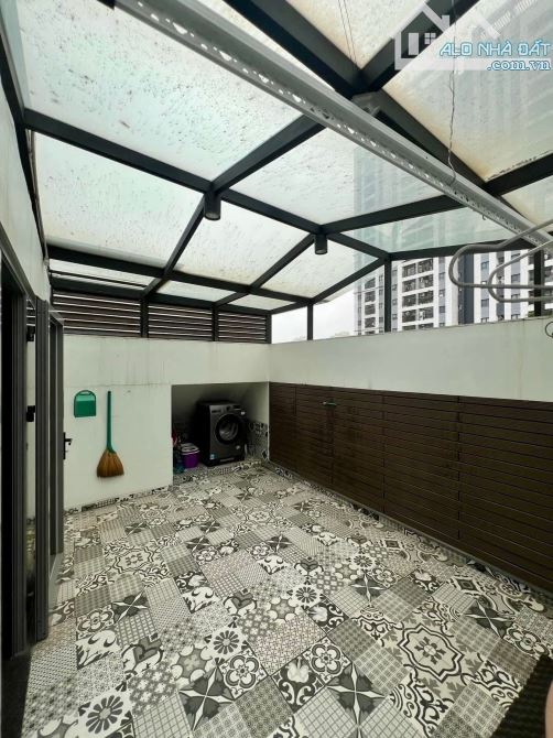 BÁN NHÀ THẠCH BÀN LONG BIÊN NHỈNH 5 TỶ 35m 5 TẦNG MT 5m Ô TÔ KINH DOANH Gần Aeon - 5