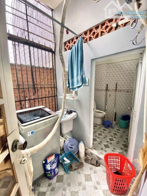Nhà 2 tầng kiên cố xe hơi vô nhà ngủ, hẻm 8m thông, 3.9m X 11.25m, chỉ 5.95 tỷ. - 5