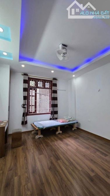 NHÀ BÁN TRƯỜNG CHINH ĐỐNG ĐA 66M 8,4 TỶ 5 TẦNG MT 4,5M CĂN GÓC NGÕ THÔNG TƯ TUNG GẦN Ô TÔ - 5