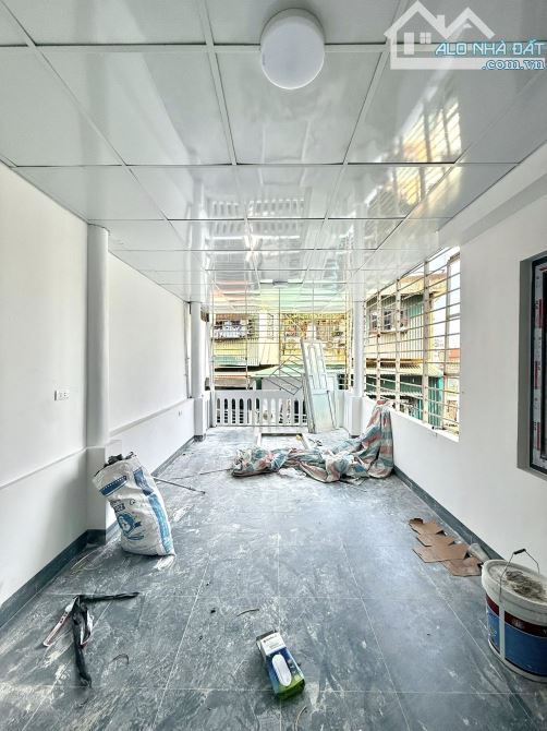 Bán nhà mới xây Hoàng Hoa Thám Ô tô đỗ cửa -Diện Tích 58m2-5 tầng - 5