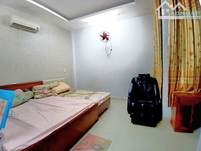 NHÀ ĐẸP 3 TẦNG, GẦN TRƯỜNG CAO ĐẲNG CÔNG THƯƠNG, QUẬN 9 - 5