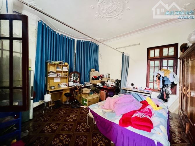 NHÀ BIỆT THỰ 3 TẦNG KHUÔN VIÊN RỘNG RÃI, Ô TÔ ĐỖ TRONG SÂN, - 5