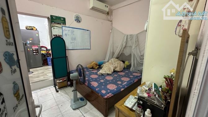 Bán căn tập thể Kim Liên tầng 4 , vị trí đẹp - 5