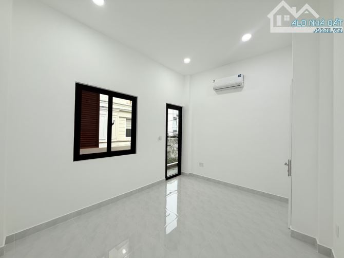 HÀNG HIẾM - NHÀ 2 TẦNG MỚI ĐẸP, HXH TỚI NHÀ - NGANG 7.3m BỀ THẾ , LÊ QUANG ĐỊNH, 5.x TỈ TL - 5