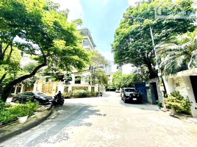 Biệt thự KĐT Định Công, vỉa hè, KD, ô tô tránh đỗ, MT10m, gara, sân vườn, 152m*5T - 5