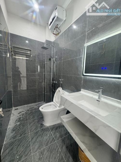 BÁN NHÀ ĐẸP 2.6 TỶ 3 TẦNG 50M2 ( TÂY NAM ) NGÕ MẠC THỊ BƯỞI - 5
