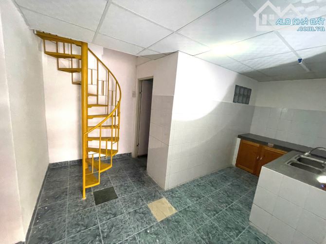 Bán nhà cấp 4 có gác lửng hẻm Lê Hồng Phong gần Vân Đồn, Tp Nha Trang, vị trí đầu tư tốt - 5