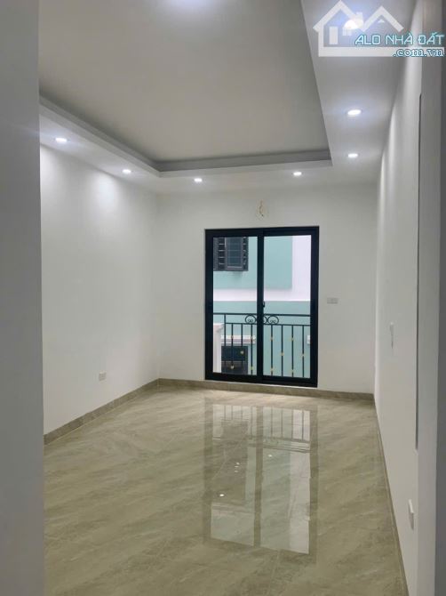 Bán nhà Đa Sĩ: 5tầng lô góc, ô tô kinh doanh, không có căn thứ 2, nhỉnh 7tỷ. - 5