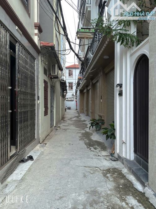 NHÀ MỚI 6 TẦNG , THANG MÁY, DT 40M , MT4,5M GIÁ CHÀO 10,5 TỶ - 5