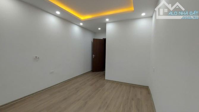 Bán nhà mới phân lô, ở ngay- ngõ Chợ Khâm Thiên 30m2 x5T 8.6tỷ - 6