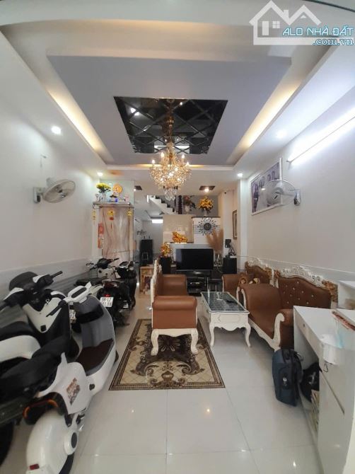 HOÀNG MINH ĐẠO NHÀ ĐẸP Q8 - 4X17.2M - 4 TẦNG - CHỈ 8 TỶ - 6