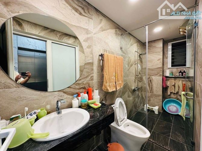 Chính chủ bán nhà Tây Sơn 52m², 6 tầng, thang máy, gần ô tô – 19 tỷ - 6