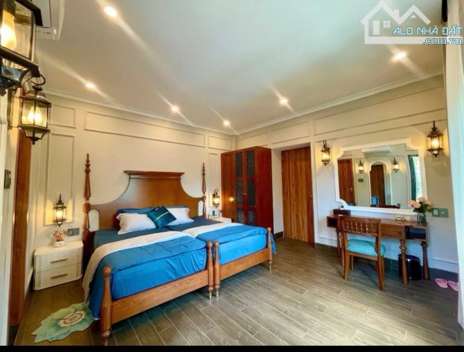 BIỆT THỰ SÁT THĂNG LONG - LÔ GÓC 2 MT - 104M2 - 2 TẦNG - MT:10M - 14.9 TỶ - 6