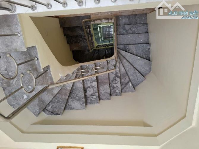 Bán nhà Nguyễn Hoàng Tôn 40m2 xây 4 tầng giá 11.6 tỷ - 6