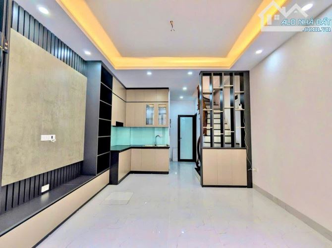 BÁN NHÀ THỊNH LIỆT, Ô TÔ ĐỖ CỔNG, MỚI KOONG, 40M2X 5T THANG MÁY, SÂN ĐỂ XE GIÁ 8.8 TỶ - 6