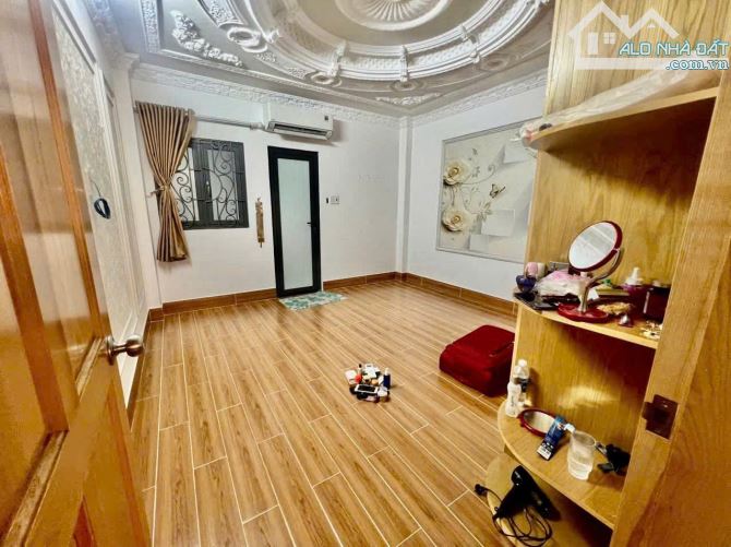 Nhà sang trọng đẳng cấp 1 trệt 1 lửng 3 lầu đường 7m trương thị hoa siêu thị metro quận 12 - 6