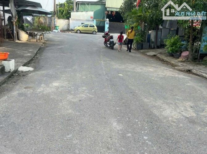 cần tiền nên bán căn nhà ở Tân Hiệp, Hóc Môn, 92m2 giá chỉ 920triệu, sổ hồng sẵn. - 6