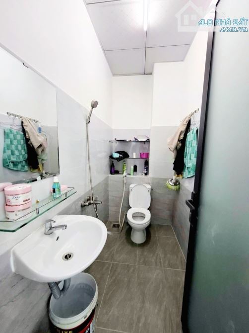 Nhà HXH Đường số 4_ Bình Hưng Hòa, Bình Tân. Dt 49m2/60m2 (4m x 15m). 3 tầng. Giá 5.8 tỷ. - 6