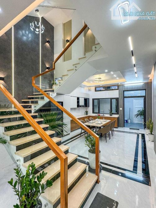 5x16=80m2 DTSD 240m2 Sổ Hồng Hoàn Công Nhà Trệt 2 Lầu KDC Hồng Loan,Cái Răng,TPCT Giá 5Tỷ8 - 6
