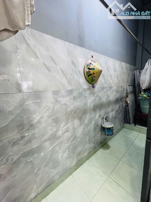 BÁN NHÀ ĐẸP 3 TẦNG 67M2 HẺM 135 TÂN HÒA ĐÔNG PHƯỜNG 14 QUẬN 6 CHỈ 6,3 TỶ TL - 6
