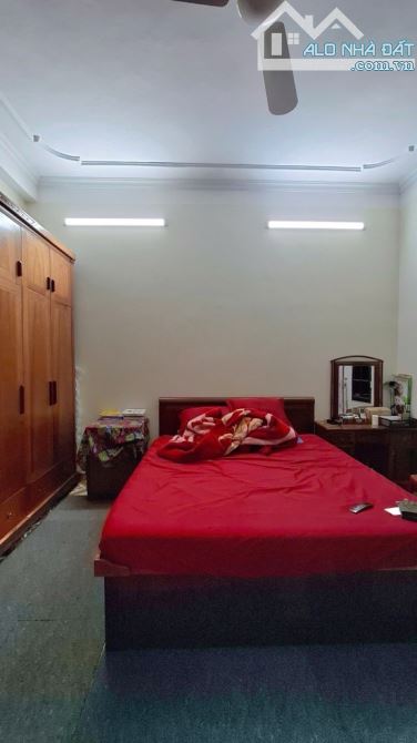 🏡🏡🏡NHỈNH 5 TỶ CÓ NGAY NHÀ TT VIỆT HƯNG , RẺ HIẾM TRONG TẦM GIÁ, 5 TẦNG FULL NỘI THẤT - 6