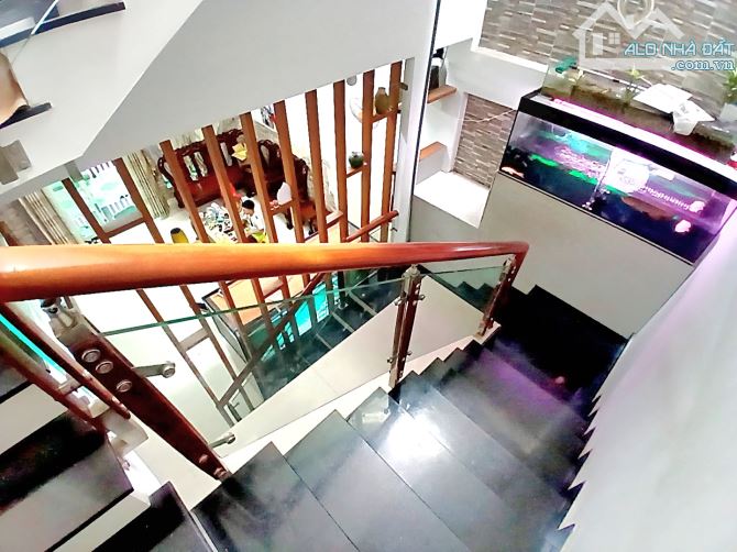 NHÀ ĐẸP 3 TẦNG, GẦN TRƯỜNG CAO ĐẲNG CÔNG THƯƠNG, QUẬN 9 - 6