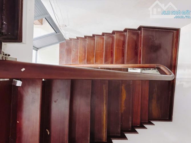 BÁN NHÀ HẺM 538 ĐOÀN VĂN BƠ. 60M2, NGANG 4M NỞ HẬU L 9M 5 TẦNG, 7PN - 6