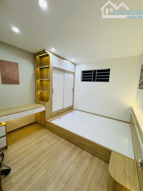 BÁN CĂN HỘ 2PN - 2WC FULL NỘI THẤT CAO CẤP, VIEW ĐẸP TẠI KĐT LINH ĐÀM - GIÁ CHỈ NhỈNH 4,7T - 5