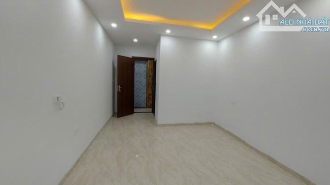 Bán nhà mới phân lô, ở ngay- ngõ Chợ Khâm Thiên 30m2 x5T 8.6tỷ - 7