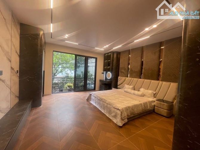 SIÊU PHẨM BỒ ĐỀ – 6 TẦNG THANG MÁY – GARA Ô TÔ – FULL NỘI THẤT 🔥 Diện tích: 45m² – MT: 5m - 7
