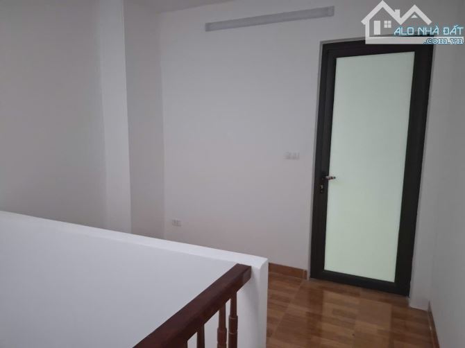 CẦN BÁN NHÀ MỚI XÂY KHUYẾN LƯƠNG 5 TẦNG, Ô TÔ ĐỖ CỔNG NHỈNH 6 TỶ. - 7