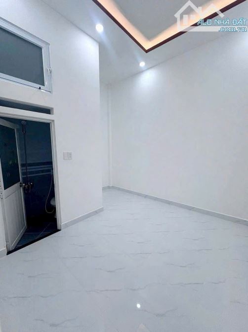 HƯƠNG LỘ 2, 4M x 12M, 2 TẦNG BTCT , HẼM 8M XE HƠI NGỦ NHÀ ,GẦN AEON MALL, CHỈ 5.X TỶ - 7