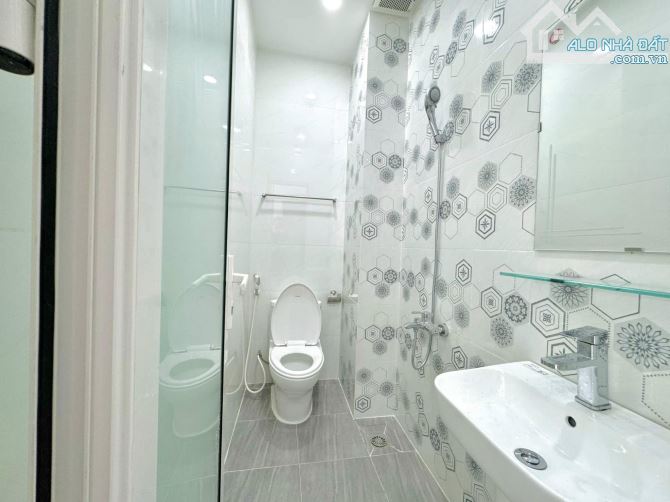 Toà nhà CHDV - Thu nhập 120tr/Tháng - CMT8, Quận 3DT: 9m x 12m - 6 Tầng - Giá: 35 Tỷ - 7