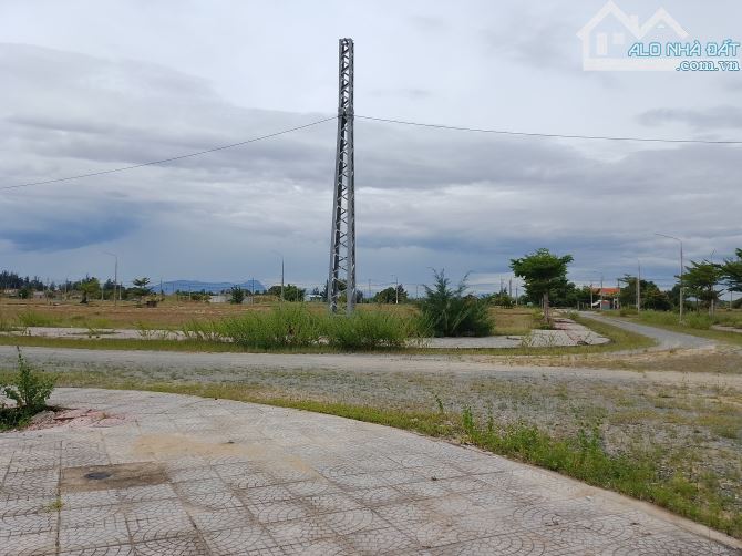 Lô góc đường 10,5m tại dự án seaview - 7