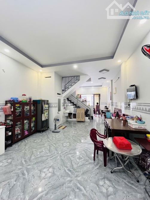 BÁN NHÀ ĐẸP 3 TẦNG 67M2 HẺM 135 TÂN HÒA ĐÔNG PHƯỜNG 14 QUẬN 6 CHỈ 6,3 TỶ TL - 7