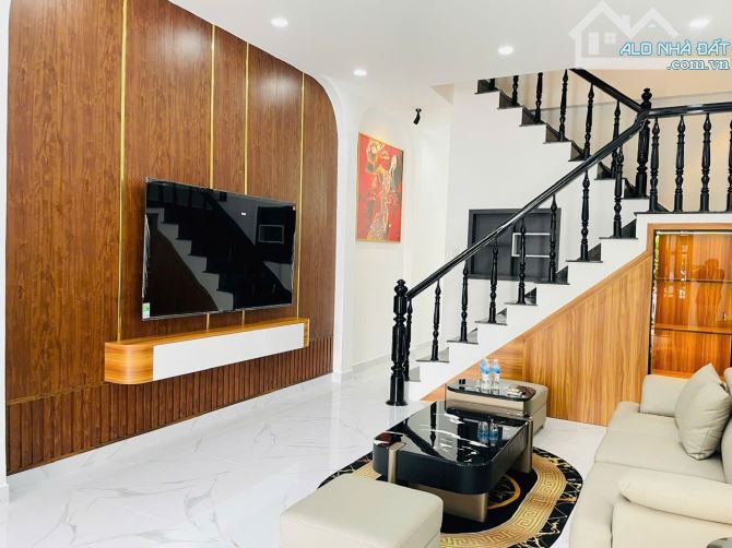 Bán nhà 3 tầng, Cách Thích Quảng Đức chỉ 3 căn nhà, Phước Hải, Nha Trang - 7