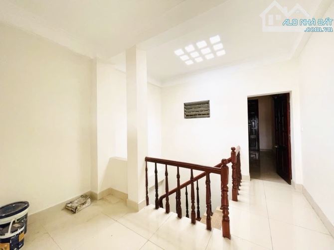 SIÊU HOT PHÂN LÔ Ô TÔ VÀO NHÀ KHƯƠNG TRUNG - NGÃ TƯ SỞ 60M 4 TẦNG NHÀ DÂN XÂY CHẮC CHẮN - 7