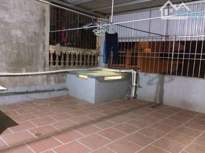 Cho thuê nhà 3 tầng Thạch Bàn - Long Biên – Hà Nội giá 7 triệu - 7